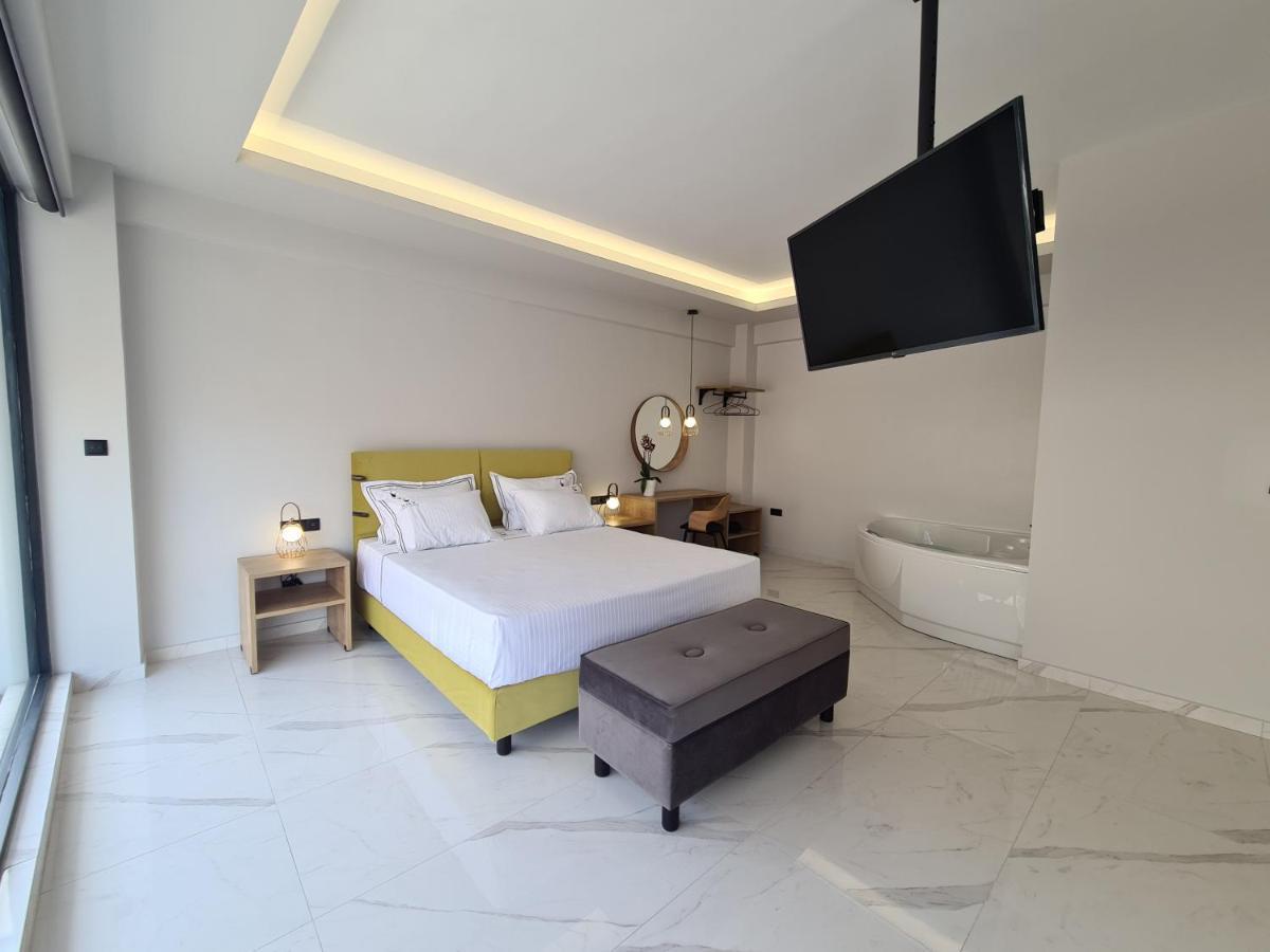 Ilia'S Luxury Suites - Adults Only Xylokastro Exteriér fotografie